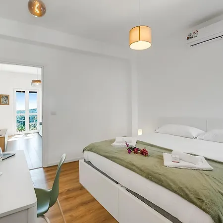 Apartment View On Hill *